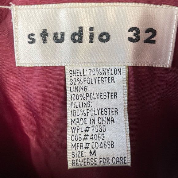 Studio 32 Red Vest Size M EUC - Picture 5 of 5